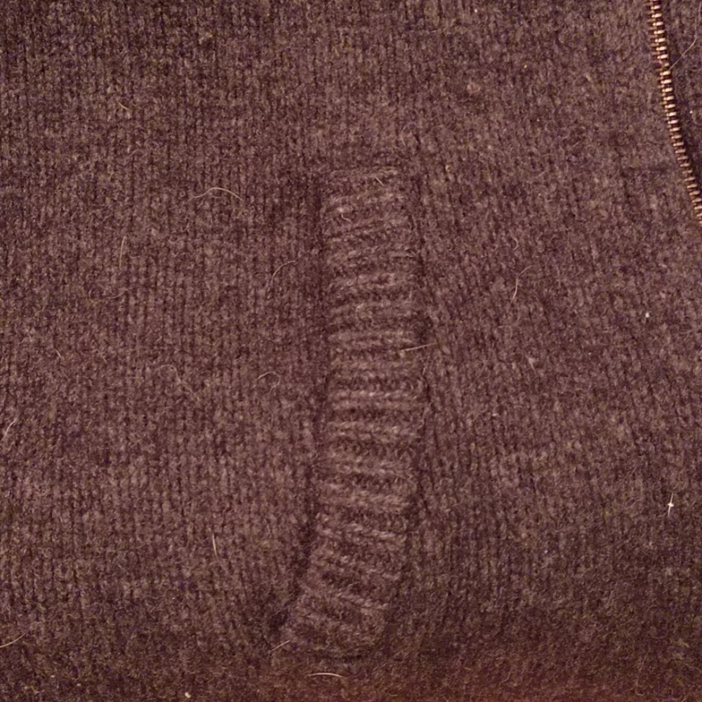 Wool sweater - Picture 2 of 3